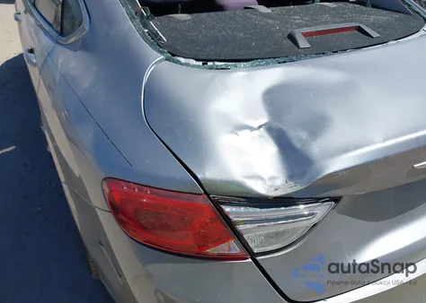 2015 Chrysler 200 Limited z USA, uszkodzony, nr VIN 1C3CCCAB9FN532823